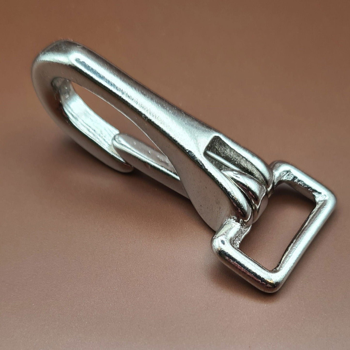 Kopie von Gurtkarabiner in silberfarben (Zinkdruckguss, Messing, vernickelt) für Gurte / Riemen bis 20 mm - BenniBerto.de