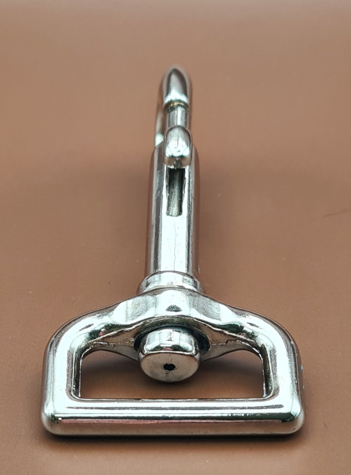 Karabiner mit Drehgelenk (Gr. 5) für Gurte oder Riemen bis max. 25 mm (Zinkdruckguss, vernickelt) - BenniBerto.de